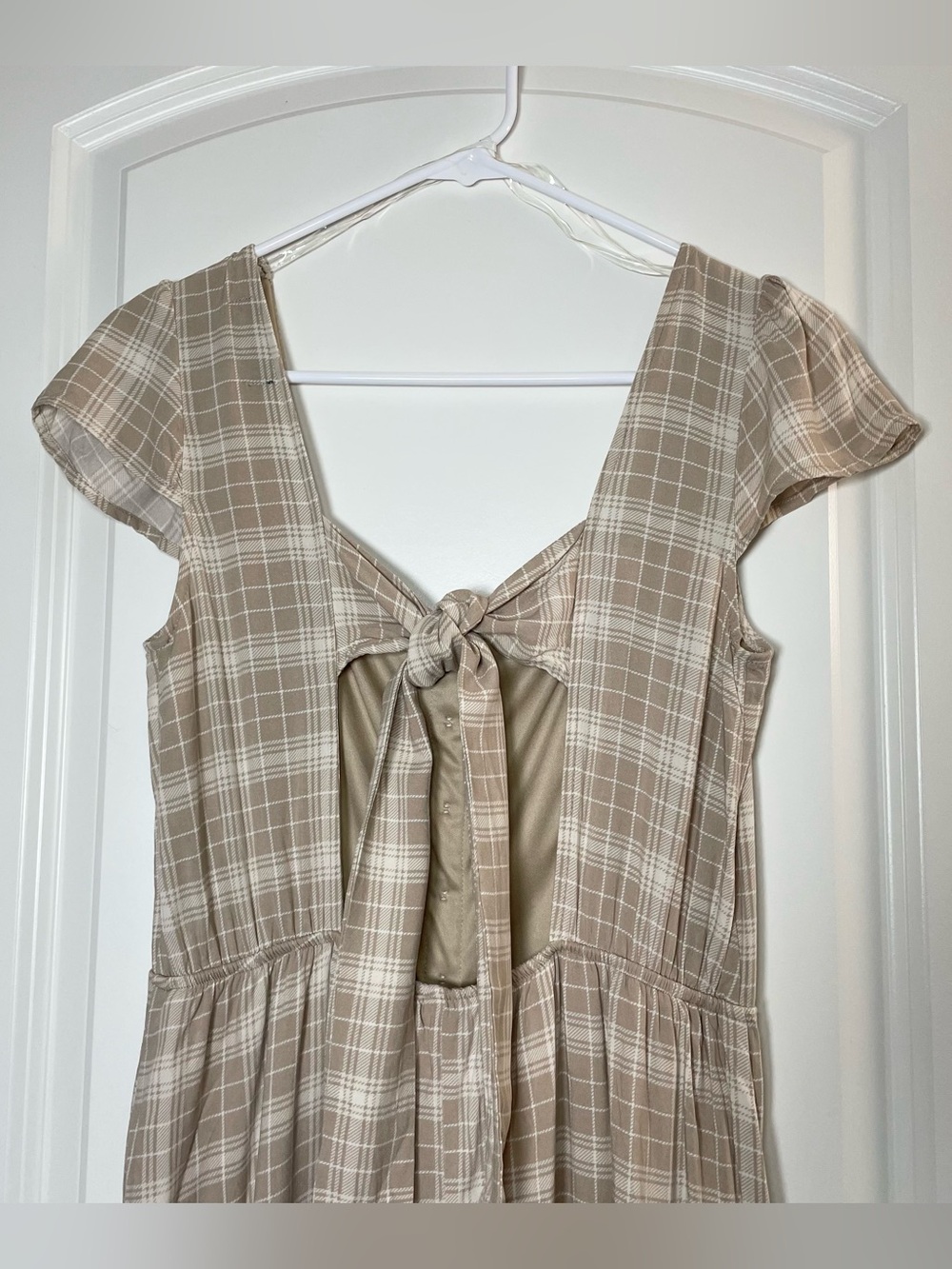 Trixxi Beige Plaid Midi Dress Women’s Medium Open Back Tie Cottagecore - Picture 6 of 13